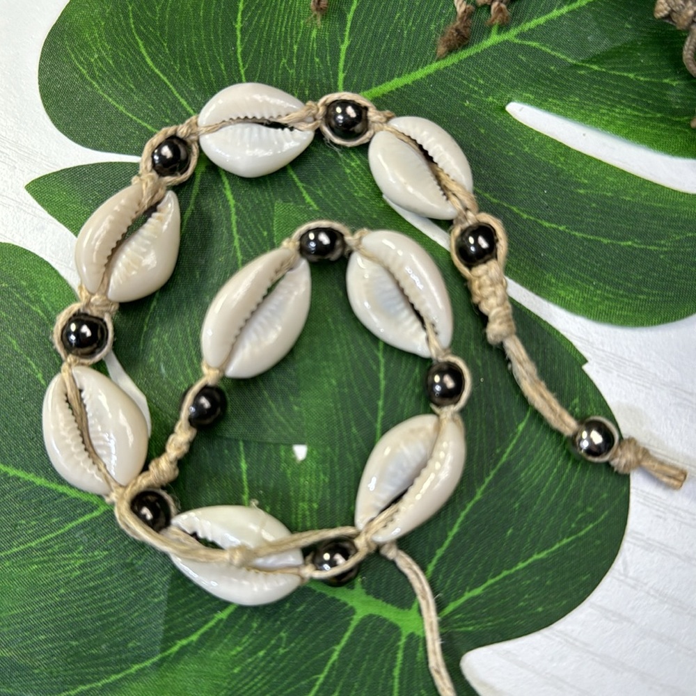 NWT SOFT HEMP UNISEX NECKLACE &/OR CHOKER COWRIE SHELLS & HEMATITE BEADS BEACH